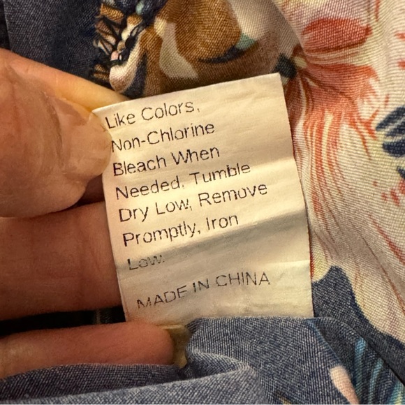 SHEIN. Tropical Printed Jumpsuit. Blue background. Adjustable straps. Si… - Picture 8 of 10